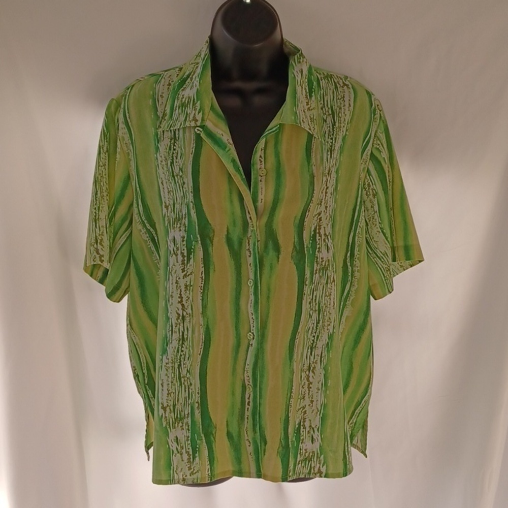Voir Collection Vintage Animal Print Green/White Blouse L
